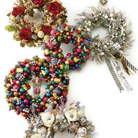 Courtly Check Wreath Hanger