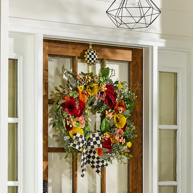 Courtly Check Wreath Hanger image number 14