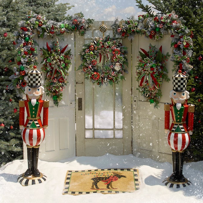 Courtly Check Wreath Hanger image number 12