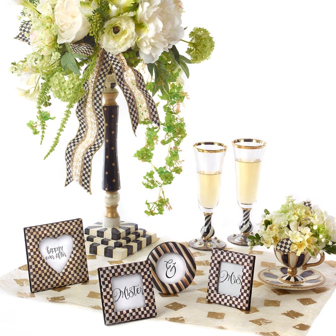 Courtly Frames, Set of 3 image number 7