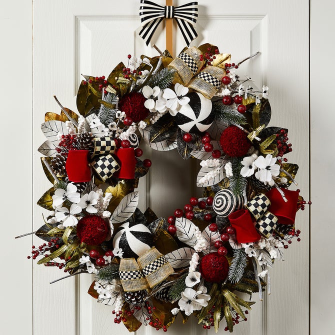 Checkmate Christmas Wreath image number 1