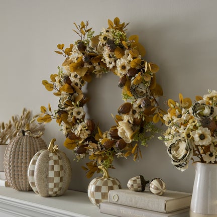 Cafe Floral 24" Wreath
