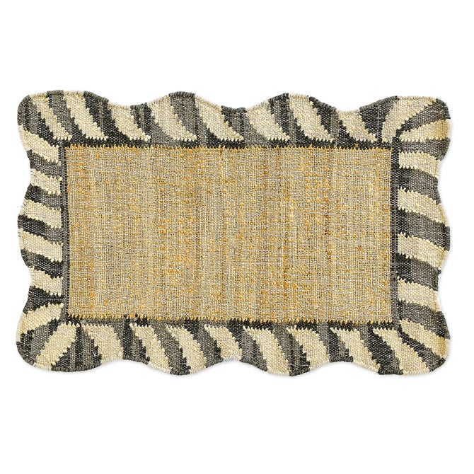 Jute Scalloped Black & White Rug image number 0