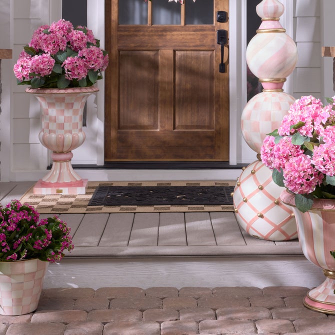 Black Check 3' x 5' Indoor/Outdoor Rug image number 1