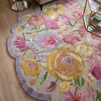 Scalloped Flower Meadow 8' x 10' Rug
