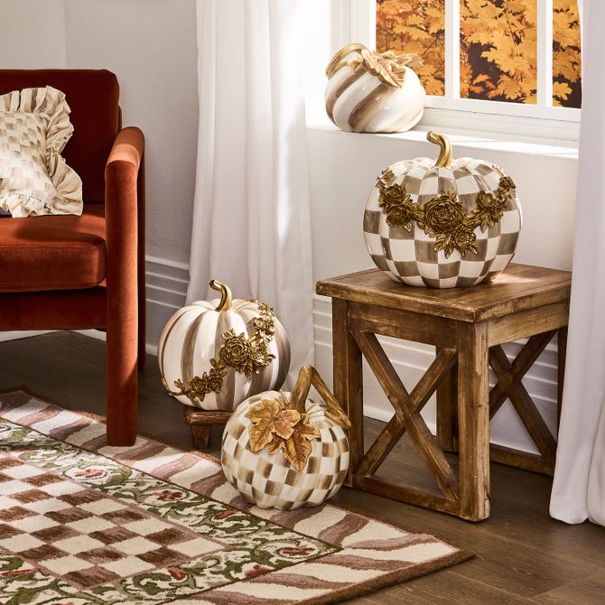 Mocha Check 5' x 8' Rug image number 2