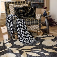 Farmhouse Floral 8' x 10' Rug