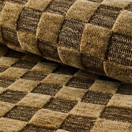 Cocoa Checkerboard 5' x 8' Rug