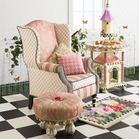 Tudor Rose 2'3" x 3'9" Rug