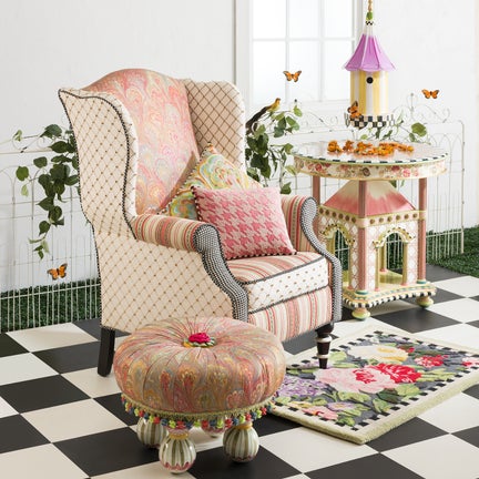 Tudor Rose 2'3" x 3'9" Rug
