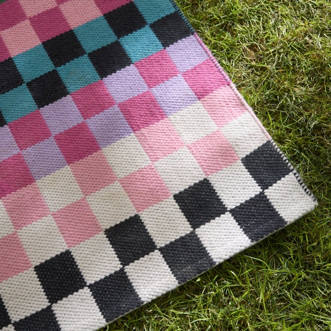 Calypso Checked 5' x 8' Indoor/Outdoor Rug image number 2