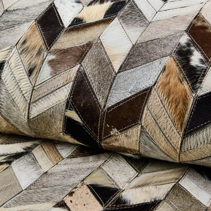 Black Herringbone Hair on Hide 6' Round Rug