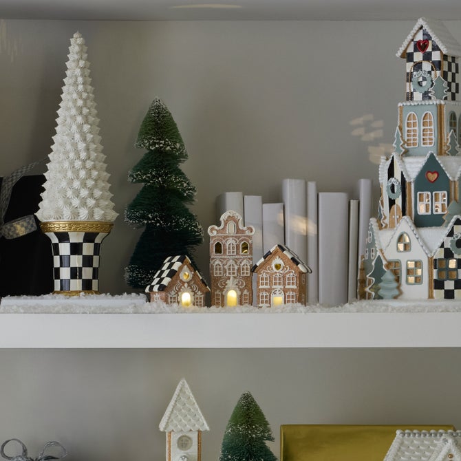 Gingerbread Illuminated Mini Houses, Set of 3 image number 7