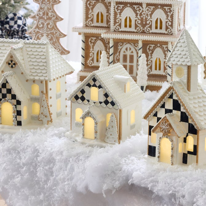 Gingerbread Illuminated Cottage image number 8