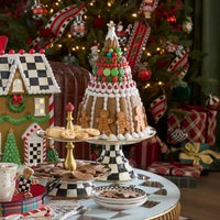 Bake Shop Gingerbread Cake Tower