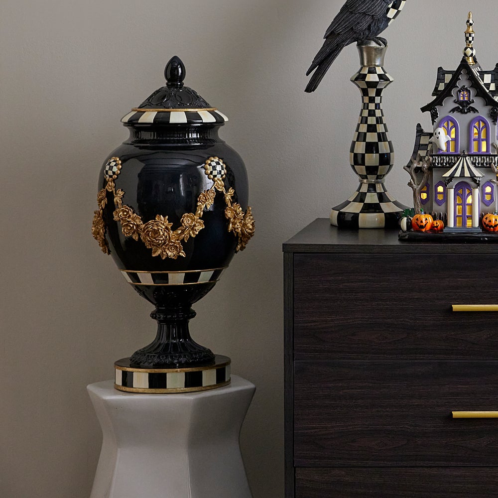 Haunted House Gold Floral Black Pedestal Urn mackenzie-childs Panama imagen 2