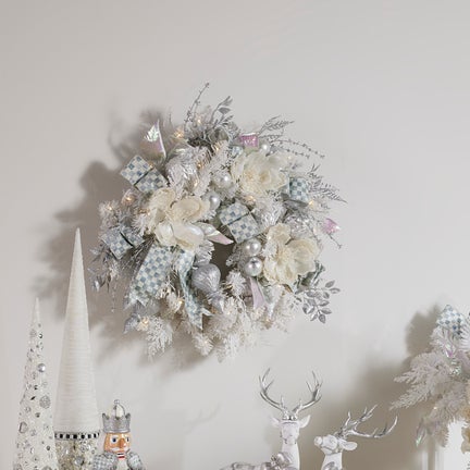 Crystal Palace Illuminated White 32" Wreath