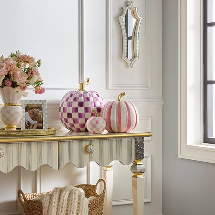 Bubblegum Pink Stripe Medium Pumpkin
