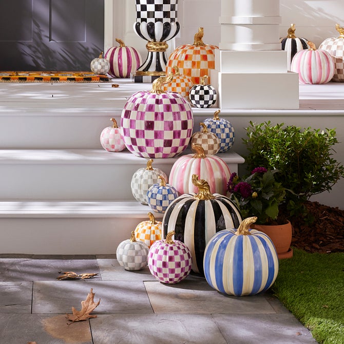 Bubblegum Pink Stripe Medium Pumpkin image number 2