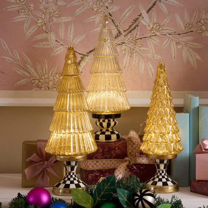 Crystal Palace Illuminated Tall Glass Tree image number 3