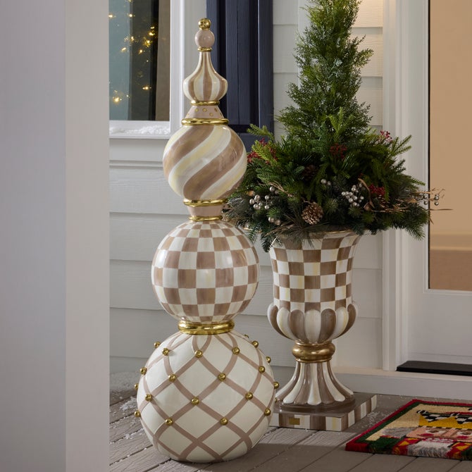 Mocha Check Outdoor Trophy Topiary image number 2