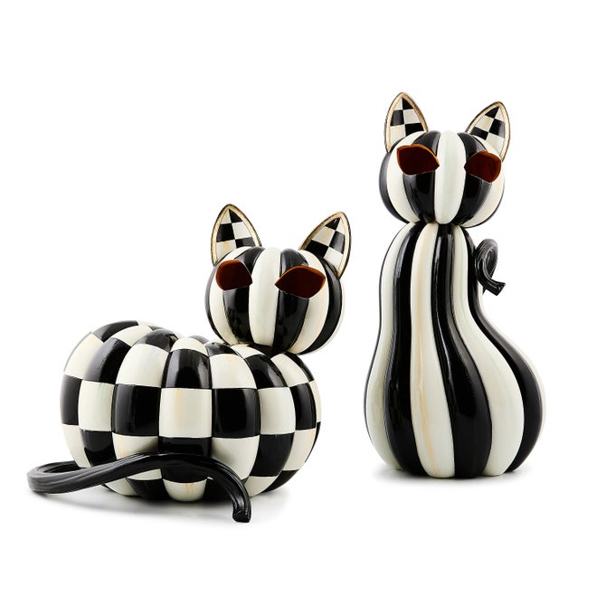 Courtly Check Illuminated Cat image number 2
