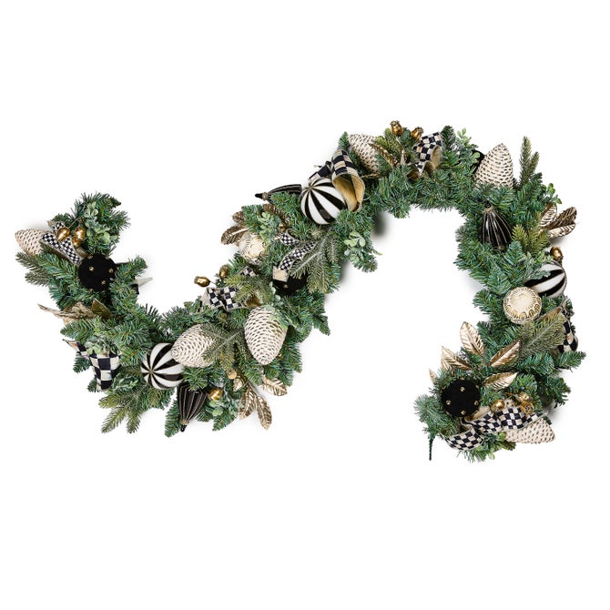 Courtly Noel Illuminated Garland image number 0