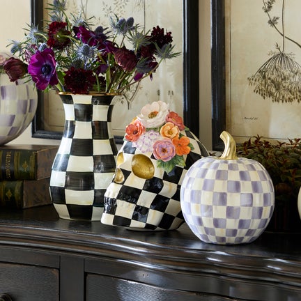 Courtly Check Cascade Floral Skull