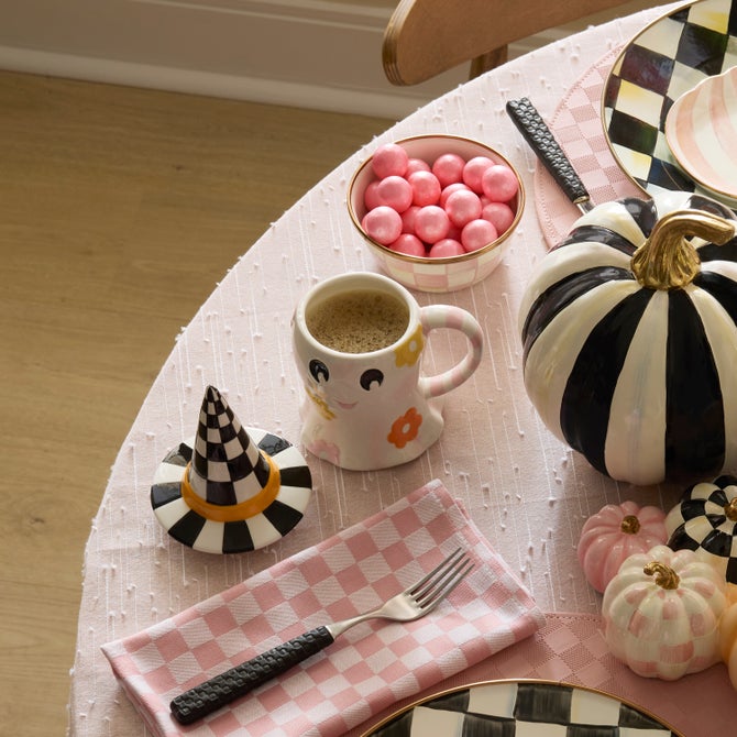 Hocus Pocus Ceramic Lidded Mug image number 4