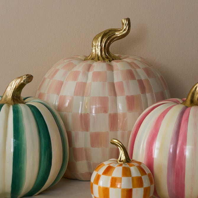 Rosy Check Large Pumpkin image number 1