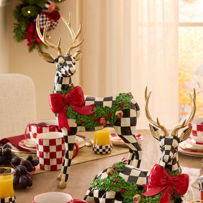 Holly Check Standing Deer image number 1