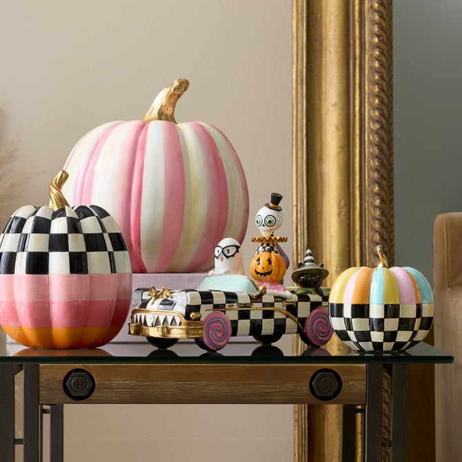 Trick or Treat Boo Family Car image number 1