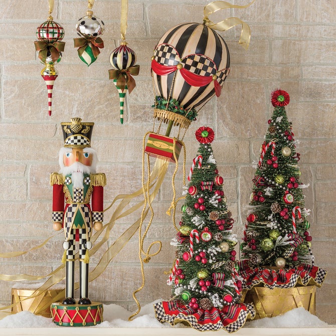 Highland Nutcracker image number 3