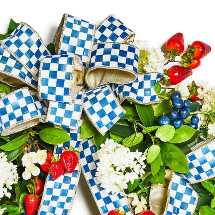 Royal Berry 24" Wreath
