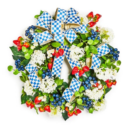 Royal Berry 24" Wreath
