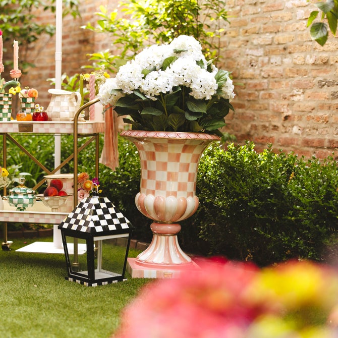 Rosy Check Pedestal Urn image number 4