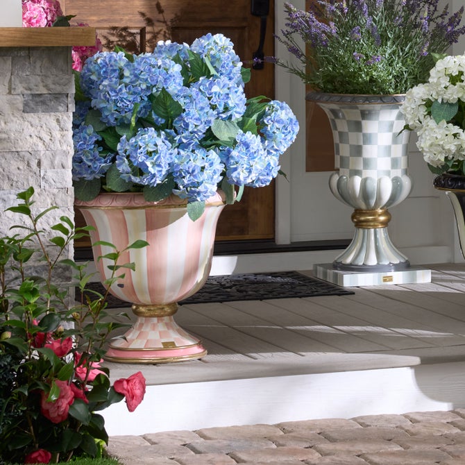 Rosy Stripe Urn image number 6