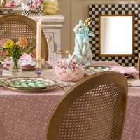 Bubblegum Check Peekaboo Egg