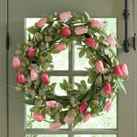 Rosy Check Tulip 28" Wreath