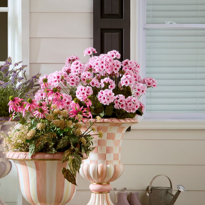 Pink Geranium Urn Filler image number 1