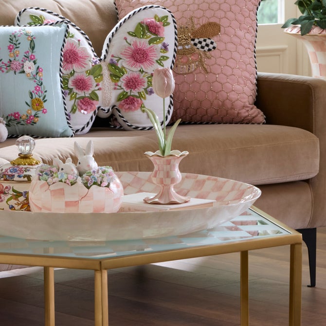 Rosy Garden Tulip in Vase image number 1