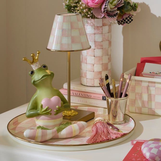 Rosy Fergal the Frog with Heart Decor image number 3