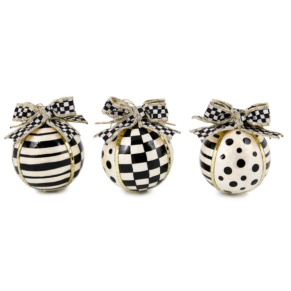 Courtly Noel Capiz Ball Ornaments, Set of 3 mackenzie-childs Panama imagen 1