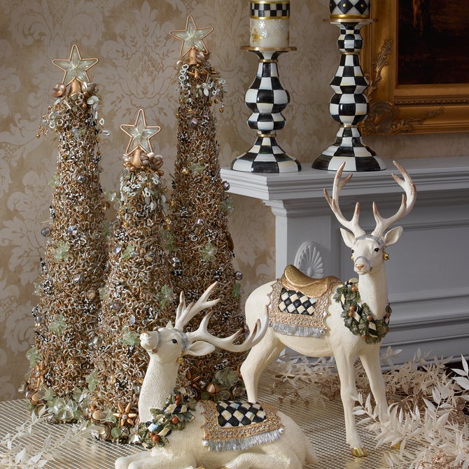 Winter White Stag - Standing image number 2