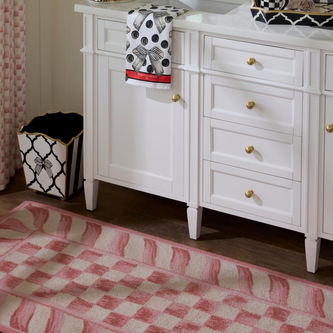 Rosy Checkered Washable Rug image number 7