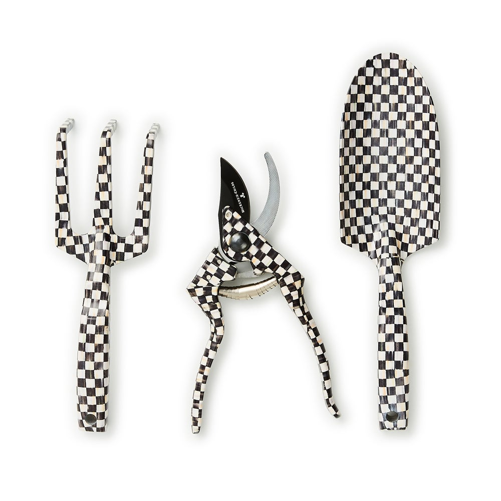 Courtly Check Gardening Tools, Set of 3 mackenzie-childs Panama imagen 1 Courtly Check Gardening Tools, Set of 3 mackenzie-childs Panama imagen 1