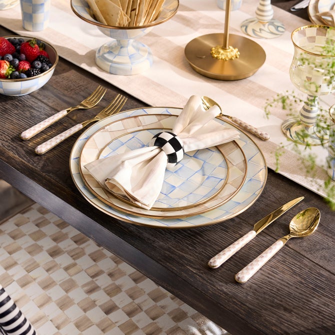 Mocha Check Bistro Flatware 5 Piece Place Setting image number 2