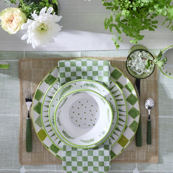 Everyday Green 5-Piece Place Setting image number 4