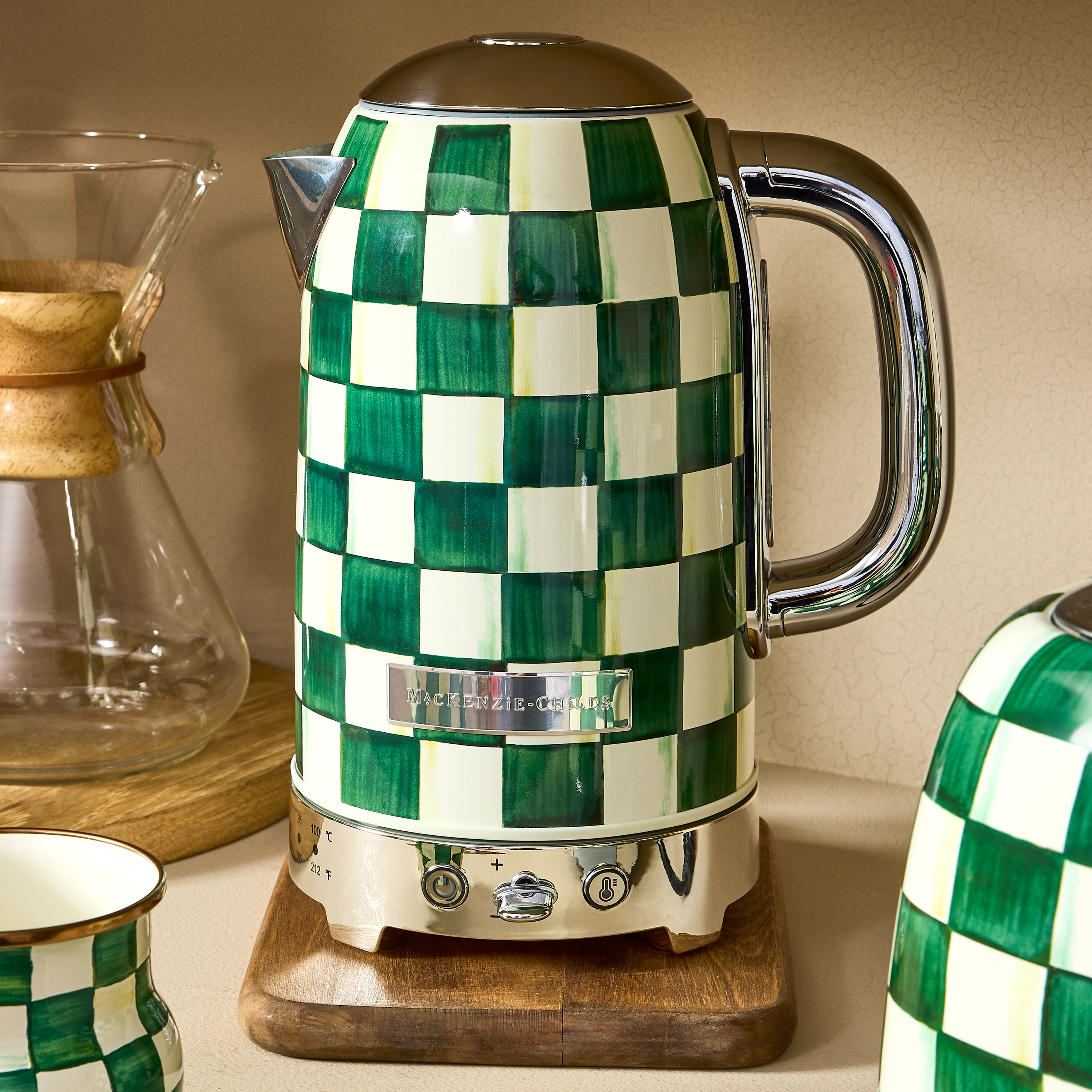 MacKenzie-Childs Check Electric Kettle - Thumbnail 5