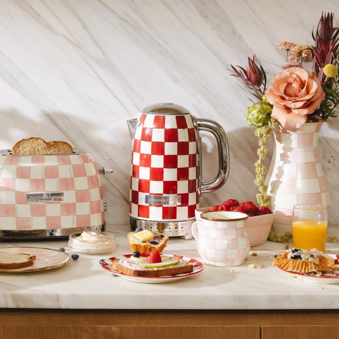 Cherry Check Electric Kettle image number 5